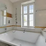 Luxandjoy Apartman